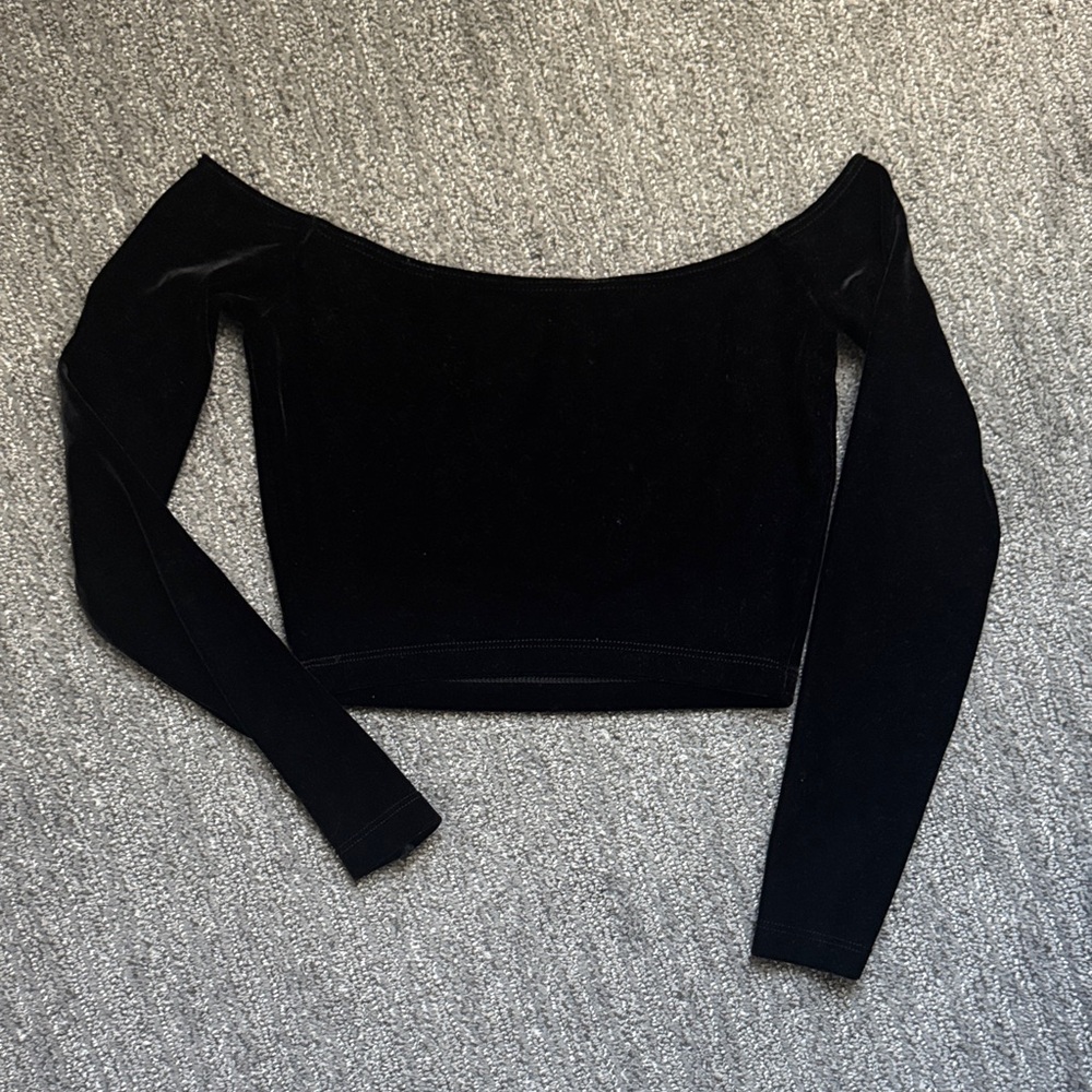 American Apparel Black Off-Shoulder Crop Top